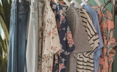 From Classic Jeans to Soft Sweatpants – Comfort Meets Style