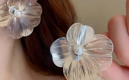 Styling Guide: Choosing the Perfect Earrings for Western Wear