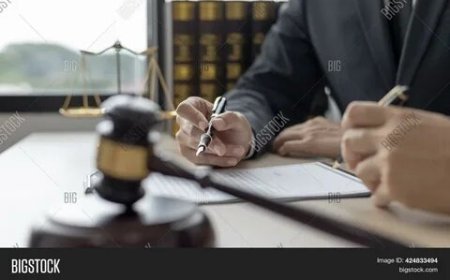 Avoid Pitfalls: Real Estate Attorney Clifton NJ Guide