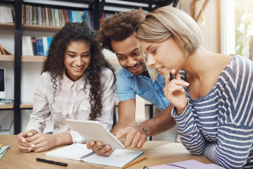 Why More UK Students Are Choosing to Buy Dissertations Online